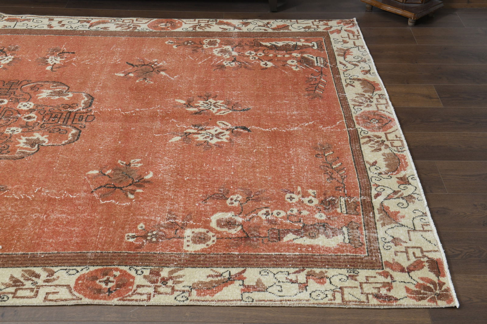 6'3x10'2 ft, RED TURKISH RUG - 9