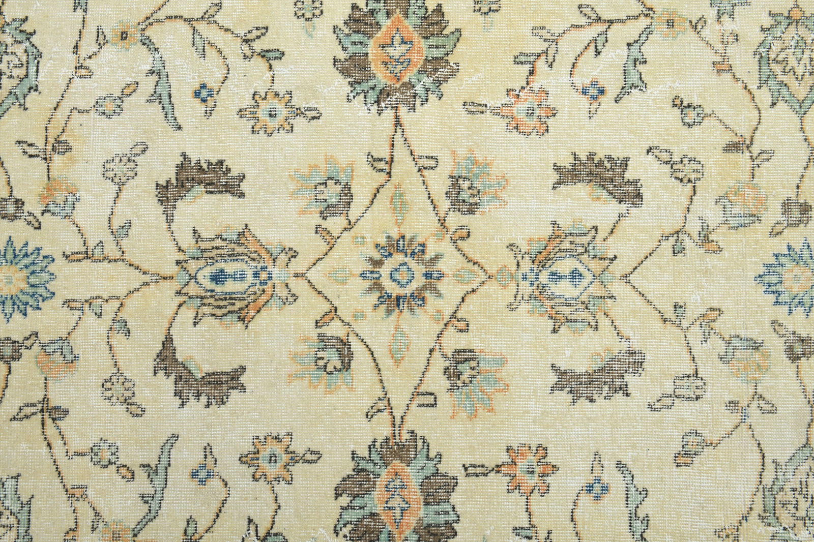 7x10'4 ft, LUXURY DECOR RUG - 6