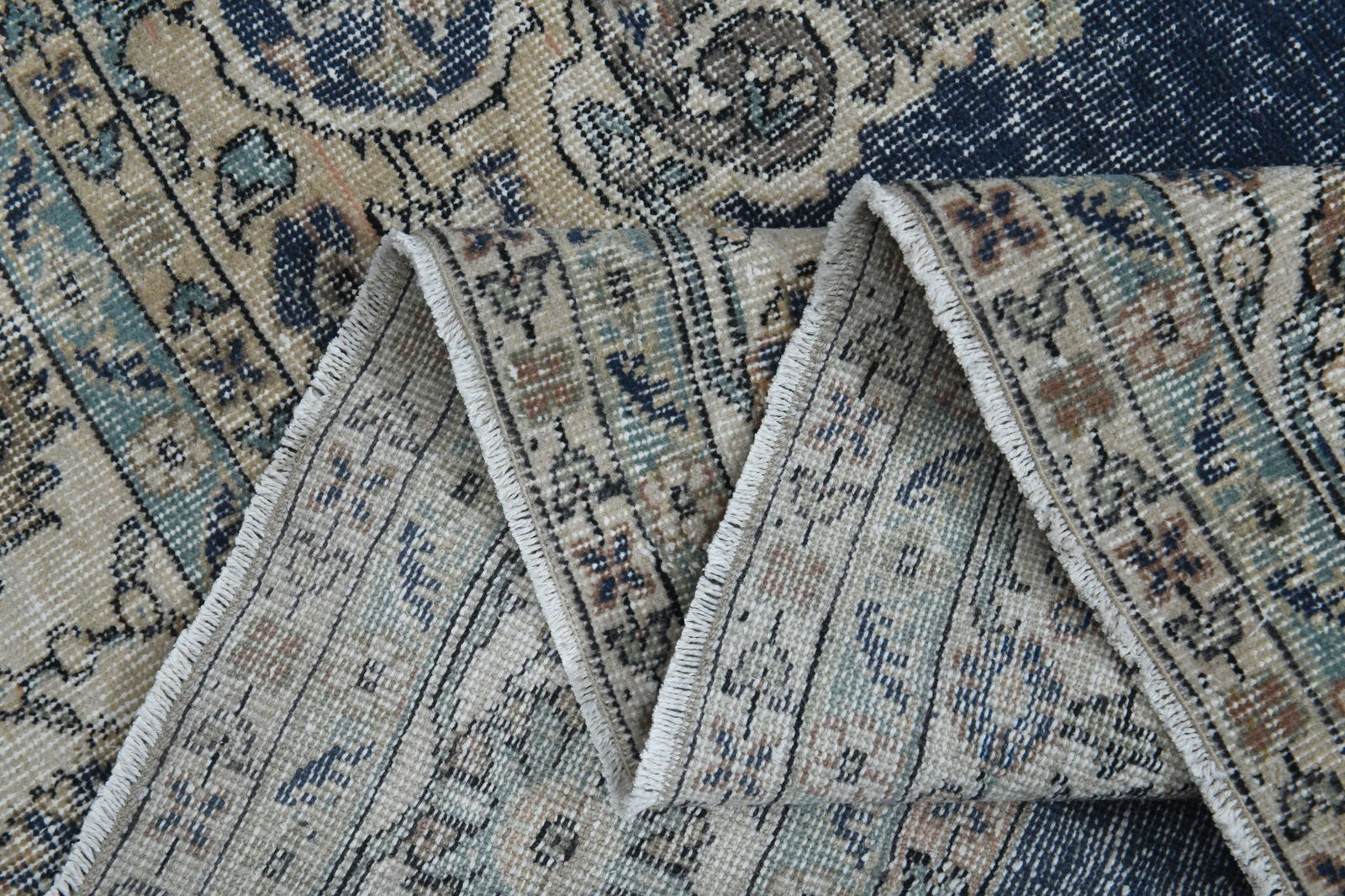 7'2x10'3 ft, BLUE AREA RUG - 9