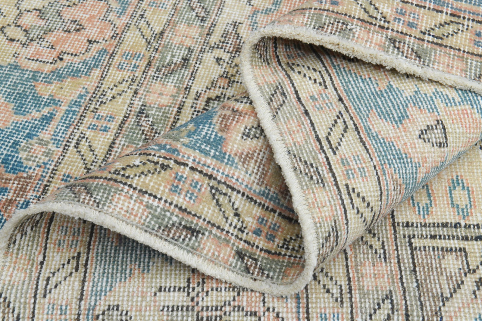 6'8x10'2 VIBRANT COLORS, Turkish Boho Rug (1 of 10)