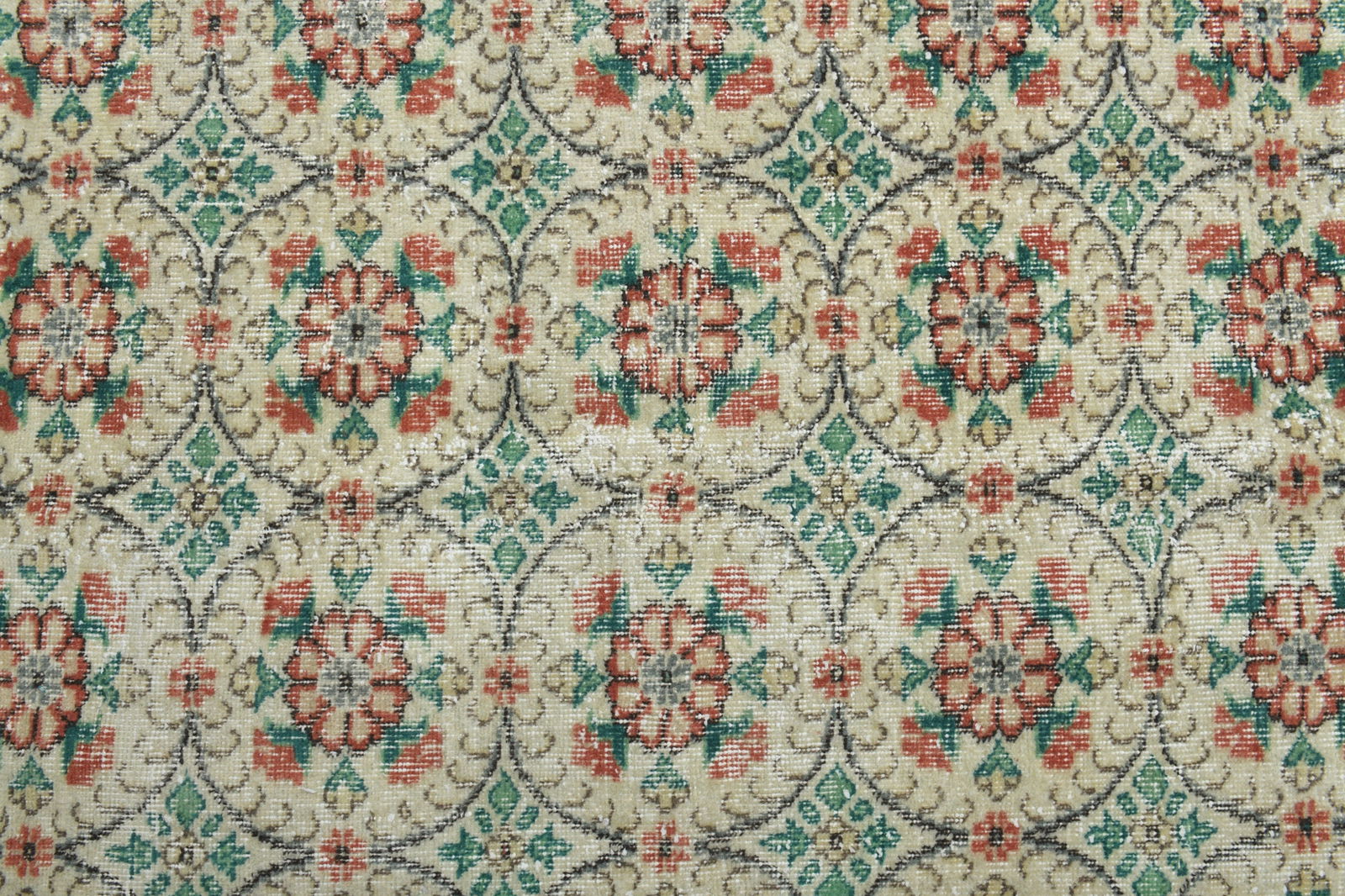 6'9x9'7 ft, OVERSIZE AREA RUG - 6