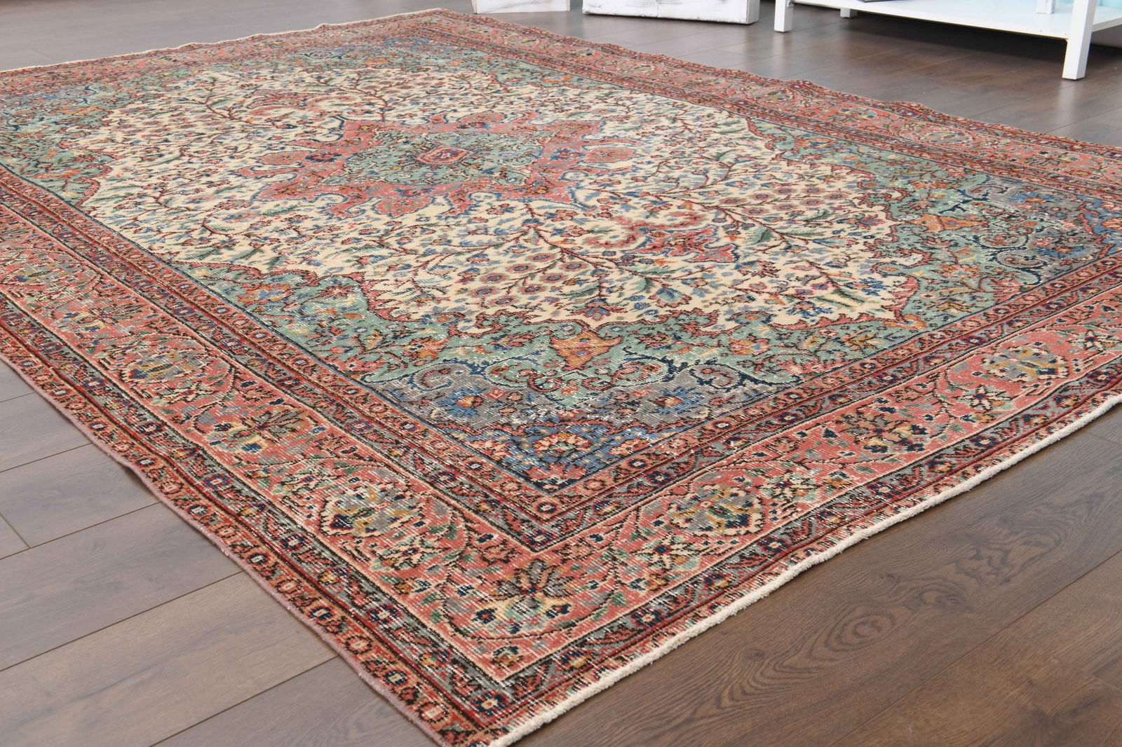 6'9x9'7 ft, MINIMALIST SPRING DÉCOR - 8