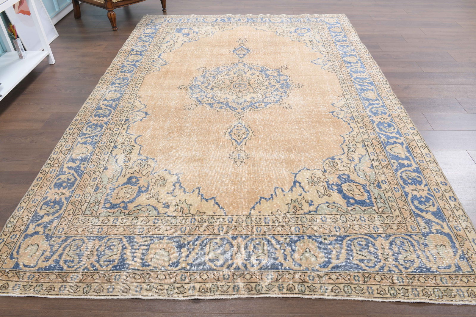 8x10 OVERSIZE AREA RUG (1 of 8)