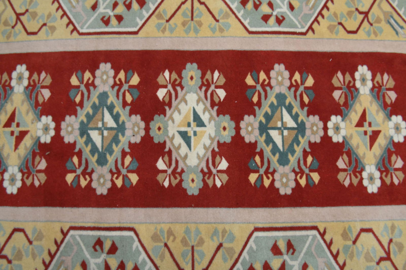 6.8x9.8 ft, COLORFUL LUXURY DÉCOR - 4