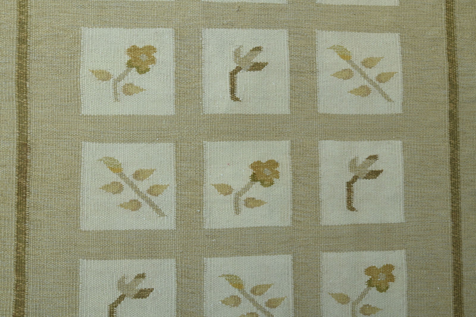 4x5'7 ft, FADED DECOR, Patterned Turkish Rug - 2