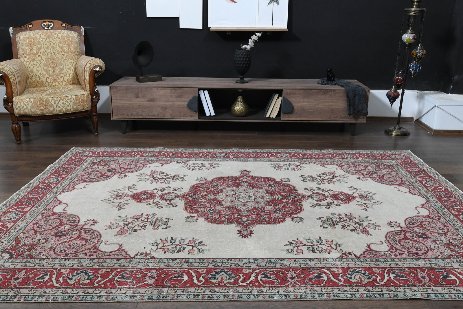 6.2x9.8 ft, FLORAL AREA RUG - 6