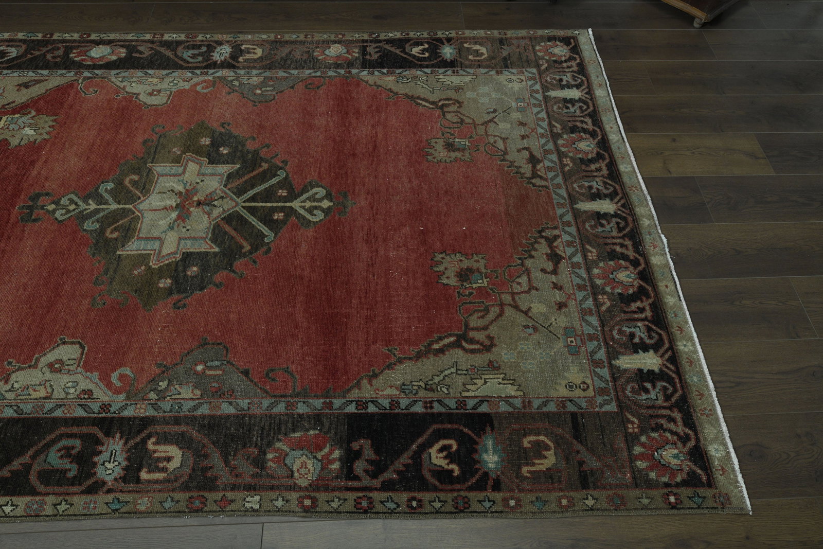 5'6x9'1 ft, RED TURKISH RUG - 10
