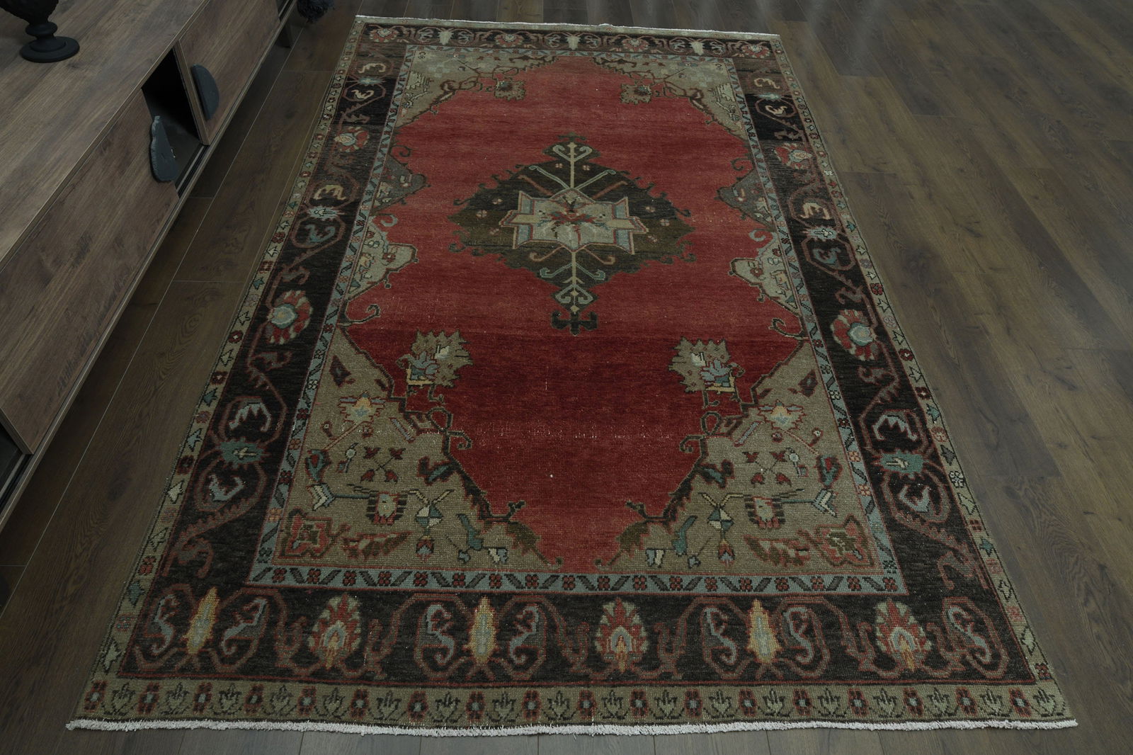 5'6x9'1 ft, RED TURKISH RUG (1 of 10)