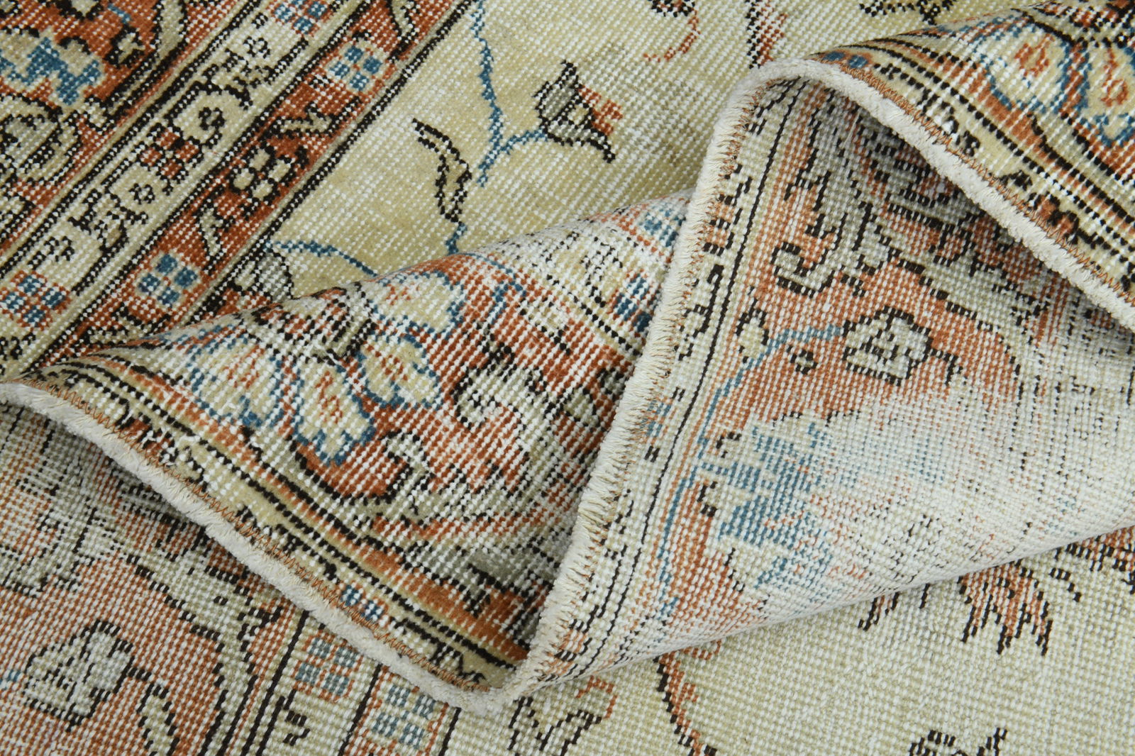 7x9 NEUTRAL VINTAGE RUG - 2