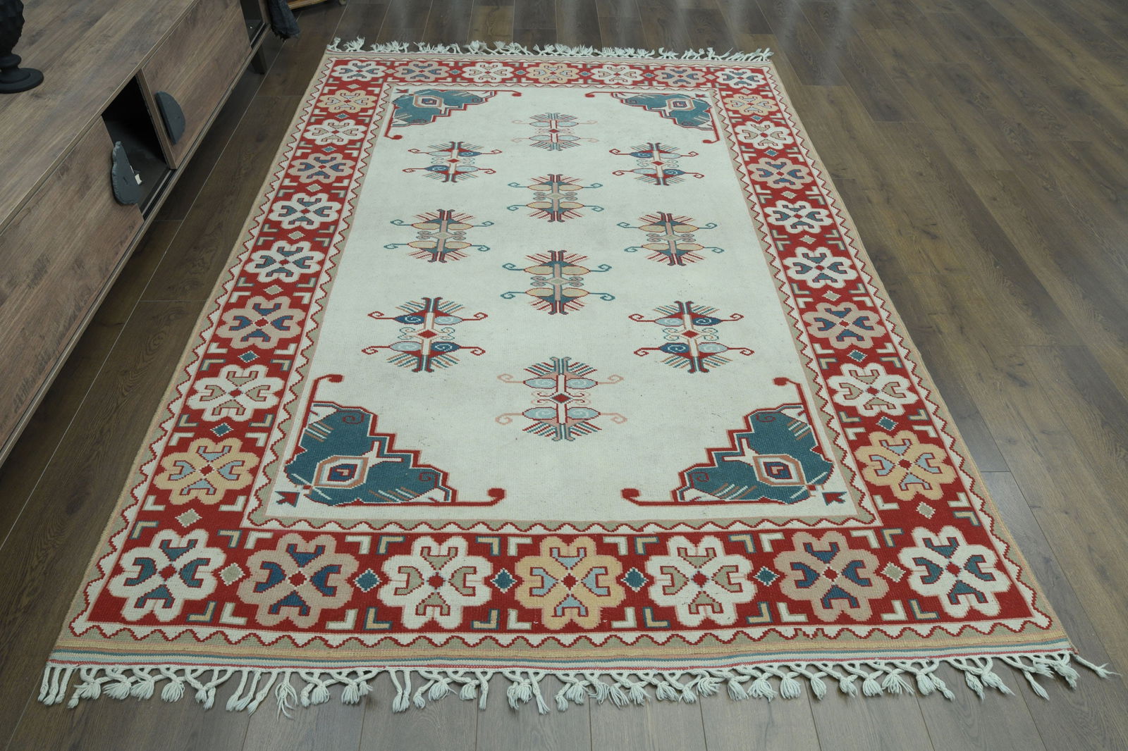6x8'4 ft, RARE DESIGN: Title: 6x8'4 ft, RARE DESIGN Description: This Turkish one-of-a-kind Vintage Turkish Rug is hand-knotted and handwoven by the most skilled artisans who use pure wool, in muted, natural tones, and