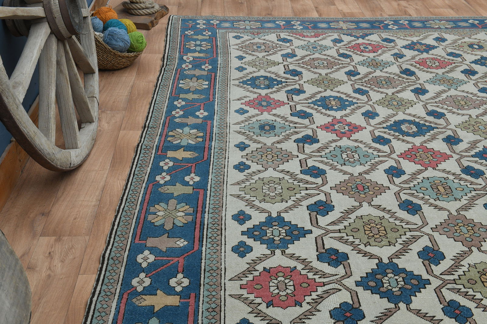 9'2x12'5 ft, OUSHAK AREA RUG - 4