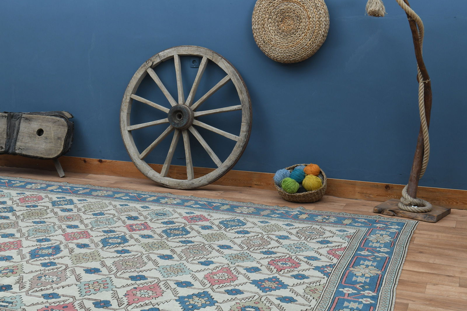 9'2x12'5 ft, OUSHAK AREA RUG - 7