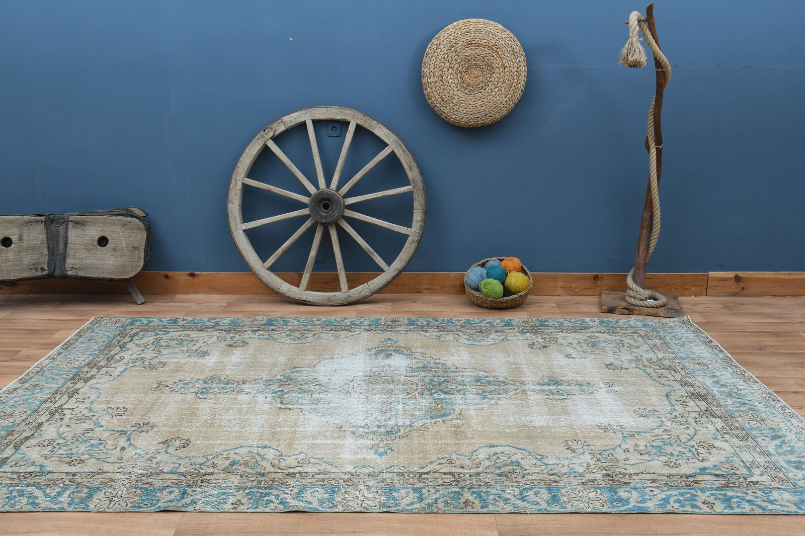 6'8x11'1 ft, OUSHAK AREA RUG - 3