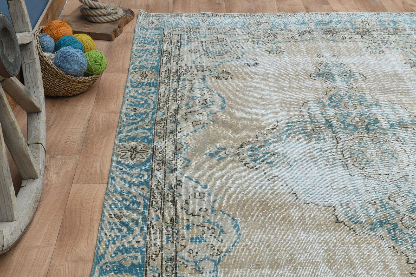 6'8x11'1 ft, OUSHAK AREA RUG - 6