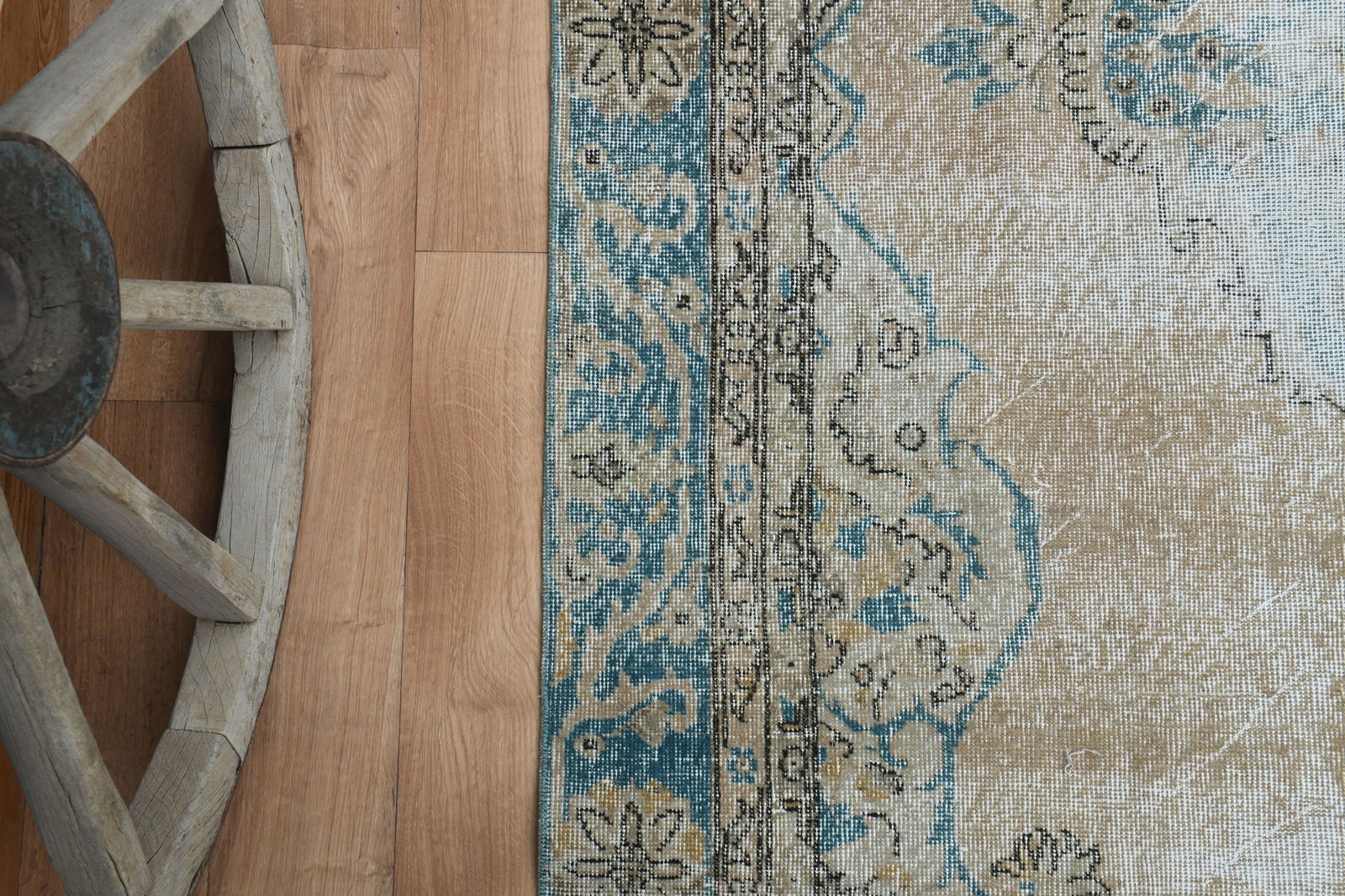 6'8x11'1 ft, OUSHAK AREA RUG - 7