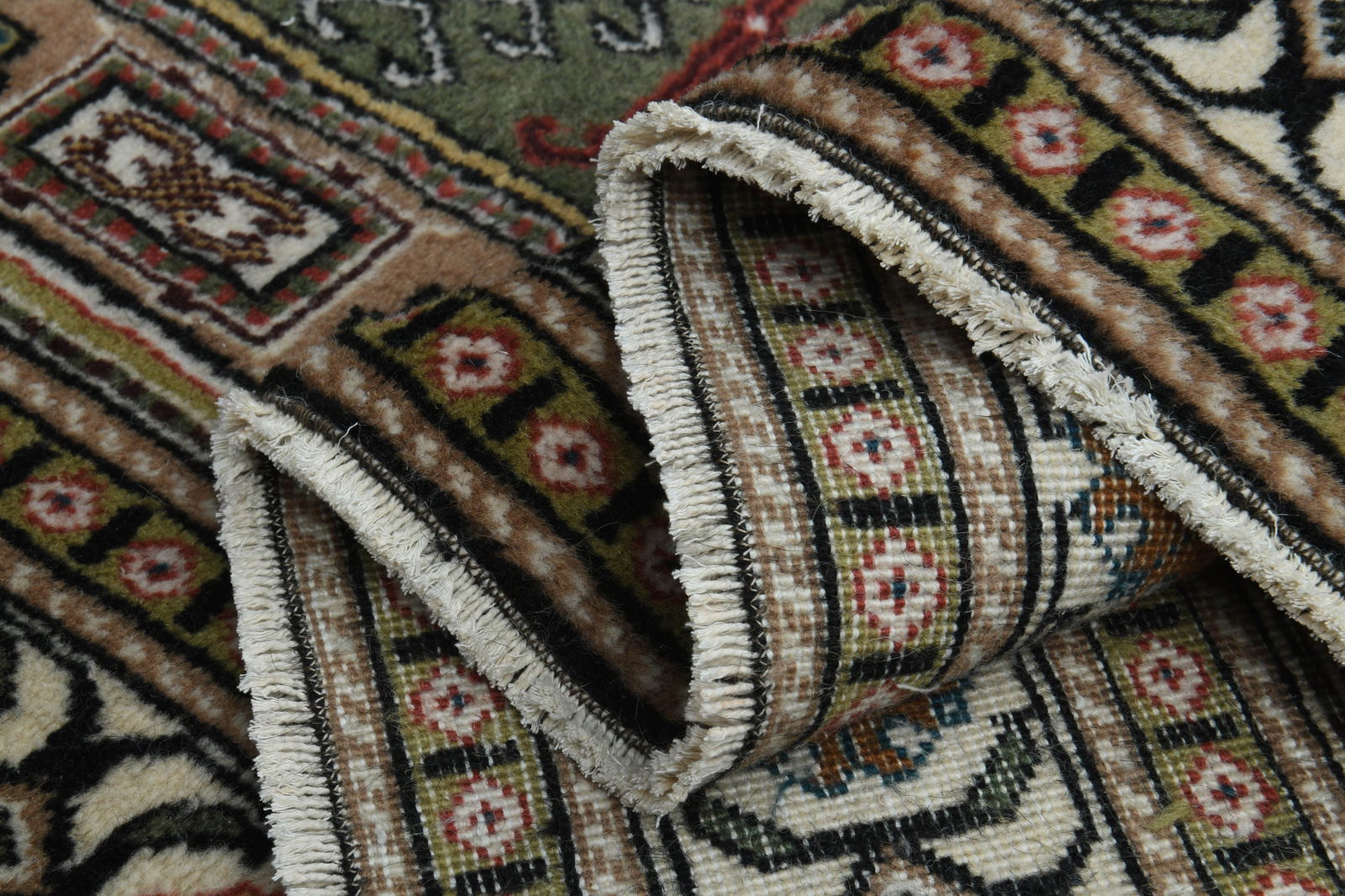 6'4x9'5 ft, RED BROWN GREEN Rug - 6