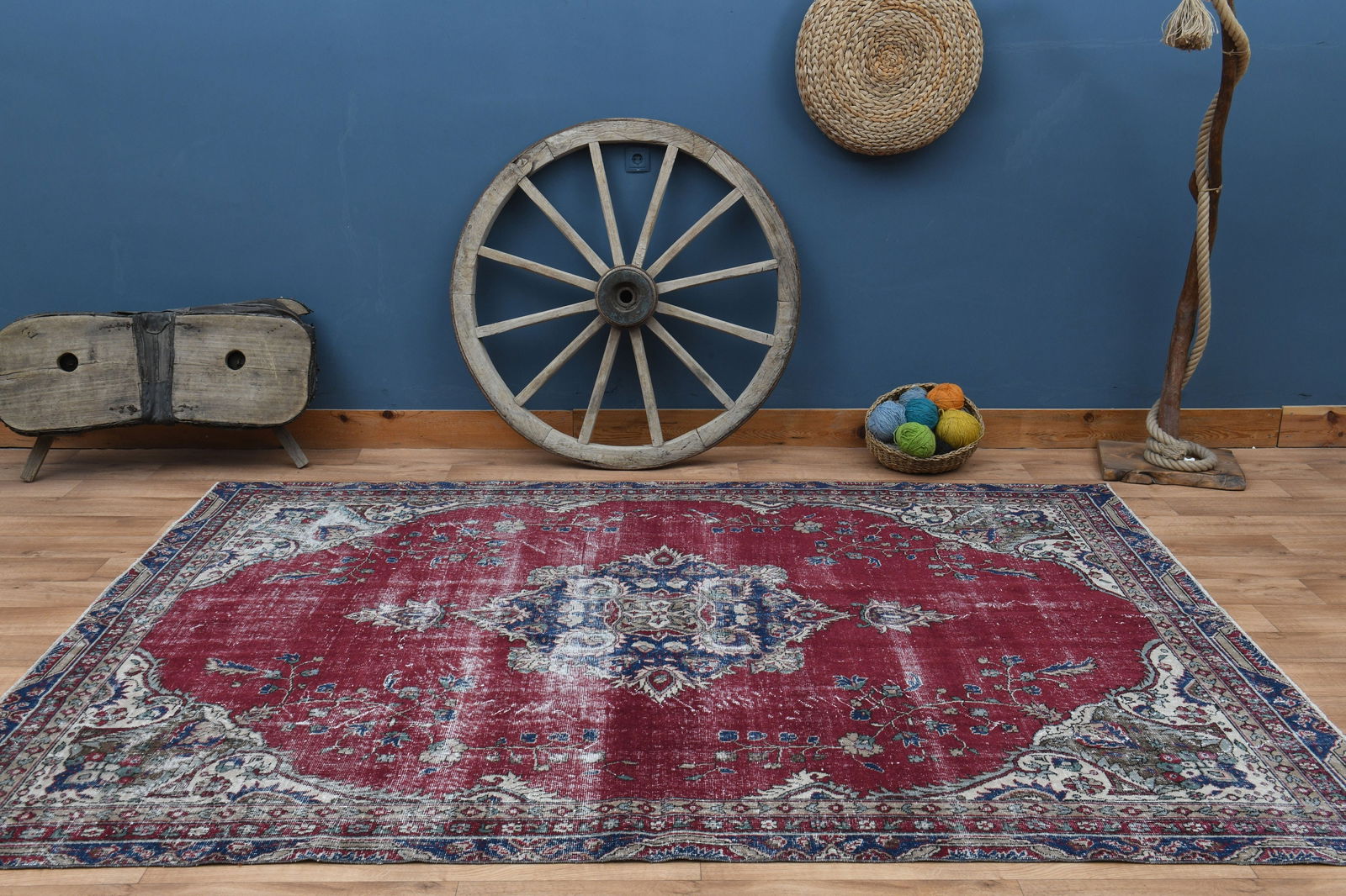 6'9x9'6 ft, RED BEIGE RUG - 3