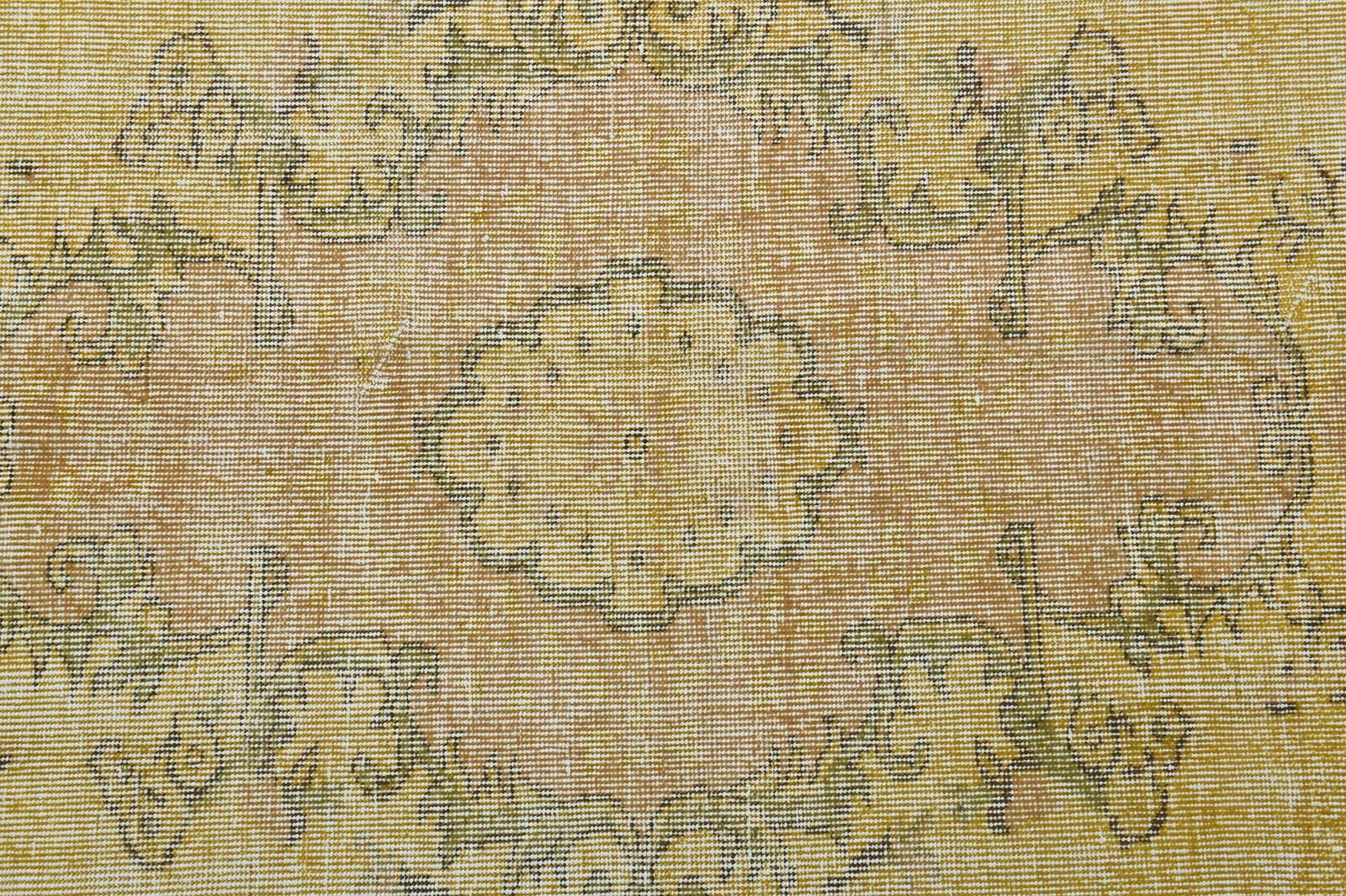 5'9x8'8 ft, YELLOW AREA RUG - 8