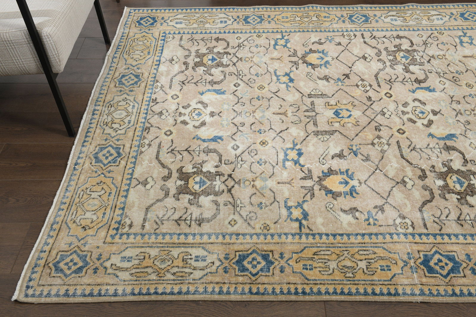 5.7x9.4 ft, TURKISH AREA RUG - 5