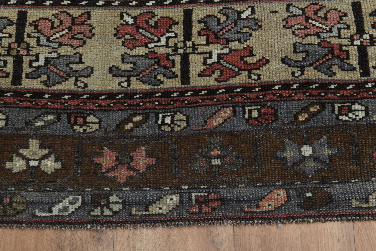 4'7x8'9 ft, HALLWAY RUNNER RUG - 9