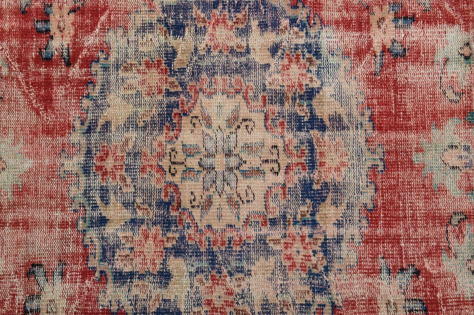 6'1x9'2 ft, RED TURKISH RUG - 10