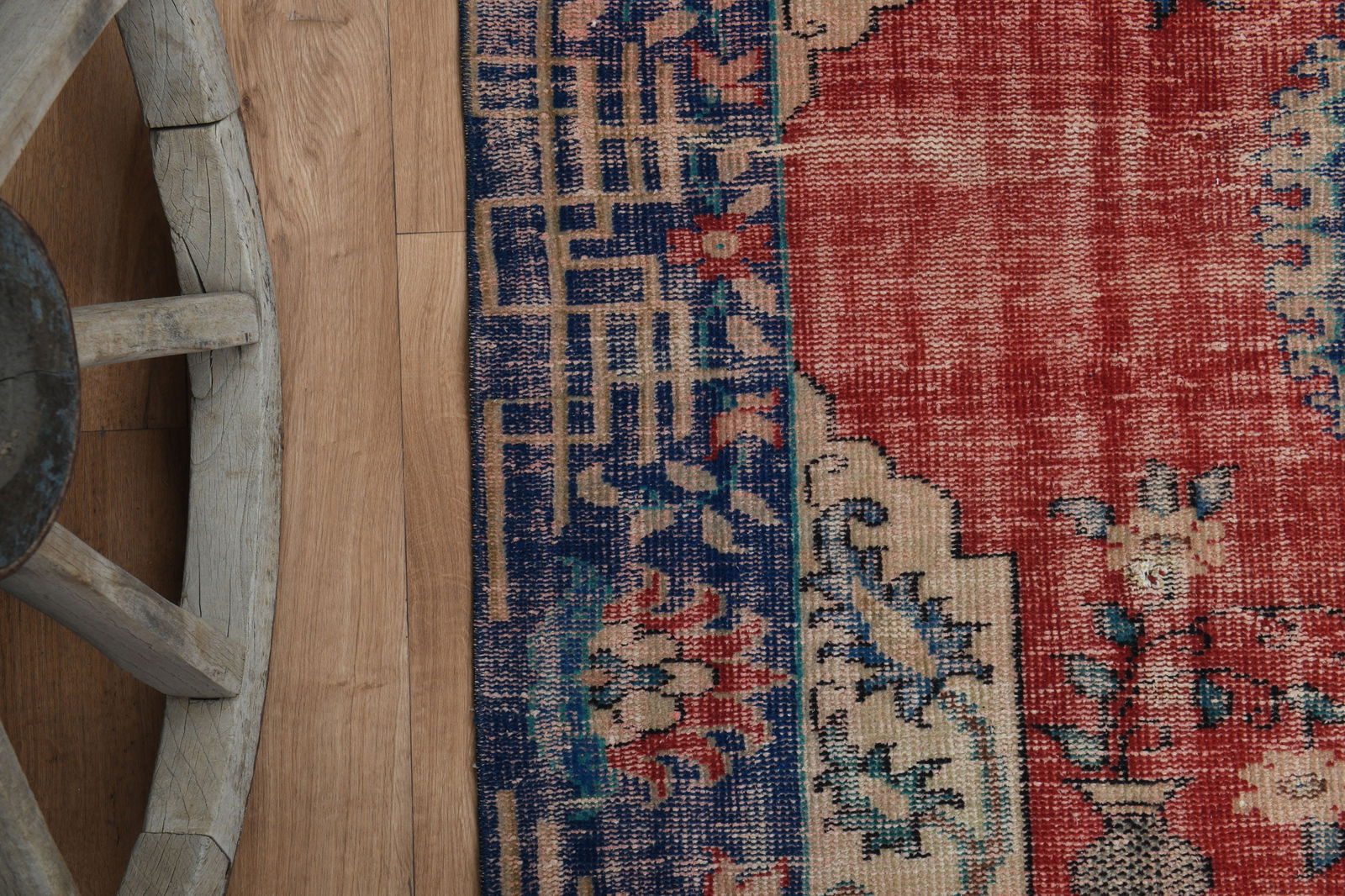 6'1x9'2 ft, RED TURKISH RUG - 6