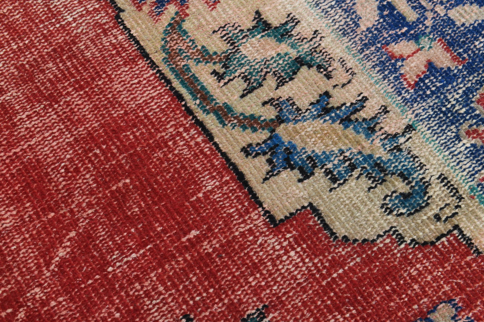 6'1x9'2 ft, RED TURKISH RUG - 9