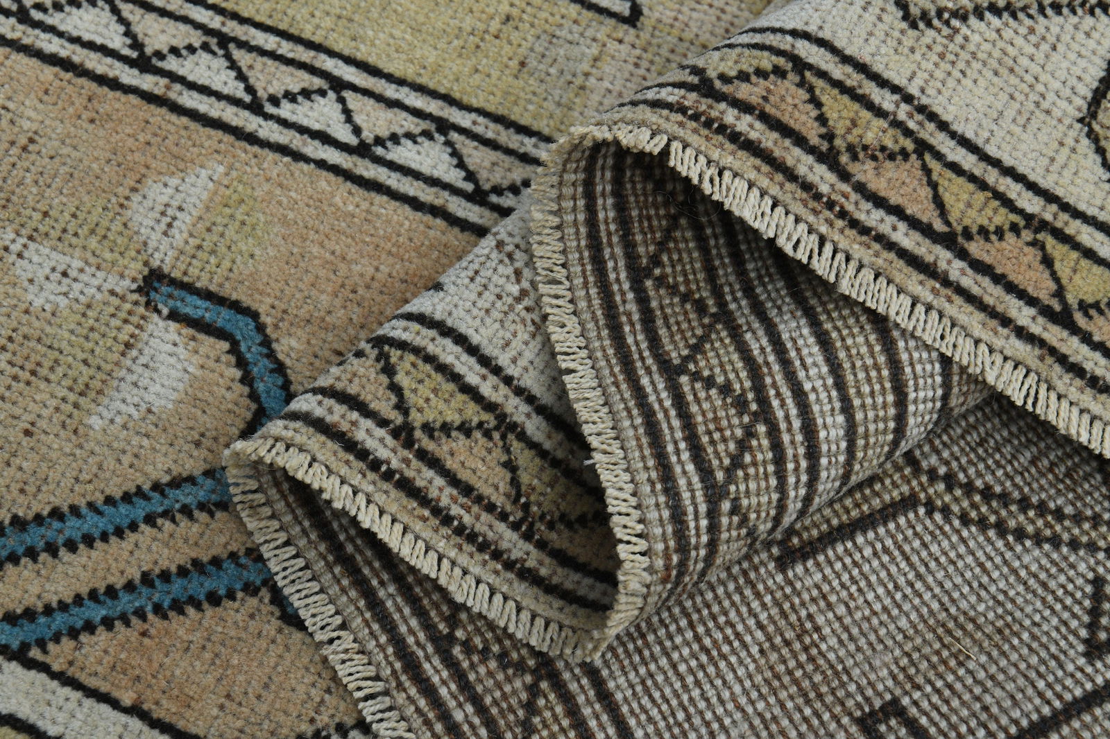 5'2x8'1 ft, BORDERED, TURKISH RUG (1 of 10)