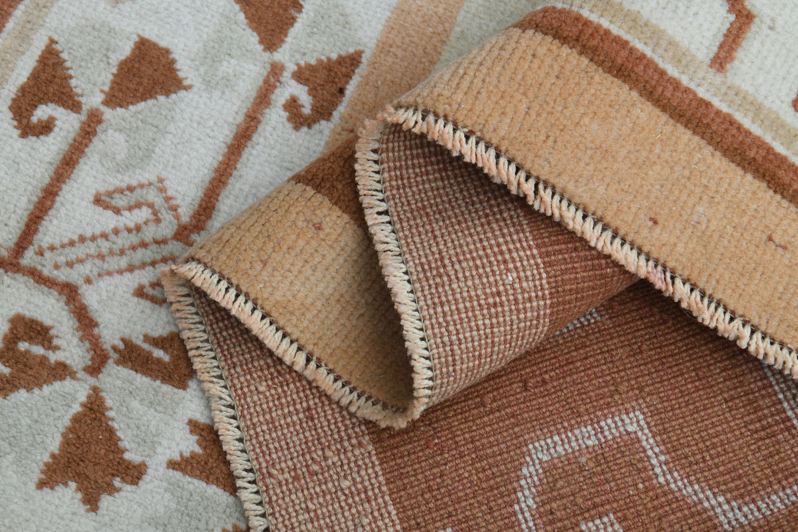 4'9x7'9 ft, BORDERED, TURKISH RUG (1 of 10)