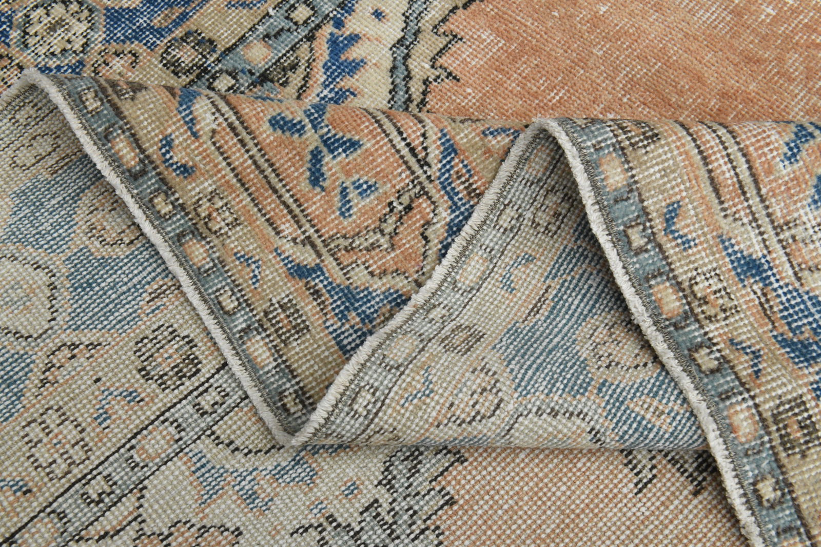 6'7x10'4 ft, Orange, TURKISH VINTAGE RUG: Title: 6'7x10'4 ft, Orange, TURKISH VINTAGE RUG Description: This Turkish one-of-a-kind Vintage Turkish Rug is hand-knotted and handwoven by the most skilled artisans who use pure wool, in muted,