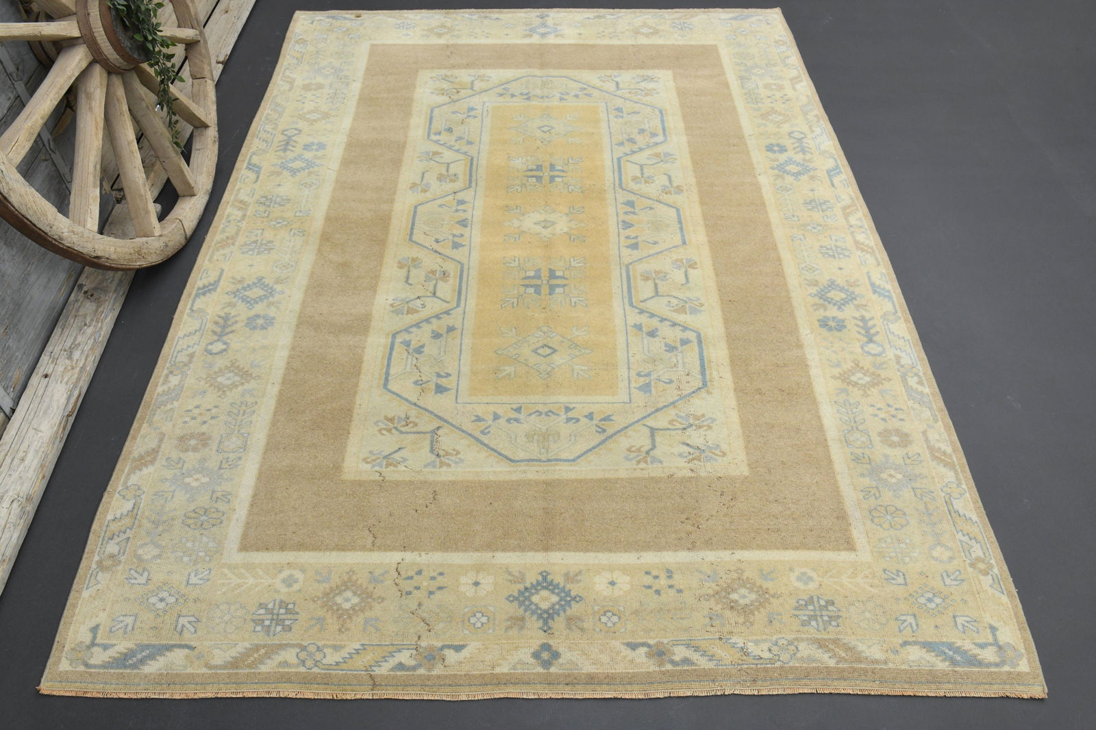 7x9 LIVING ROOM, NEUTRAL Orange: Title: 7x9 LIVING ROOM, NEUTRAL Orange Description: This Turkish one-of-a-kind Vintage Turkish Rug is hand-knotted and handwoven by the most skilled artisans who use pure wool, in muted, natural