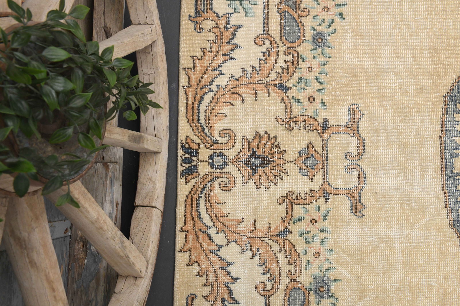 5.9x9.2 TURKISH Area Rug - 4