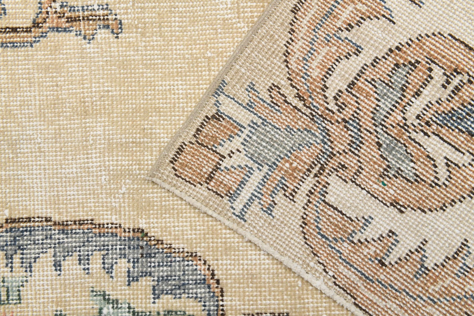 5.9x9.2 TURKISH Area Rug - 5