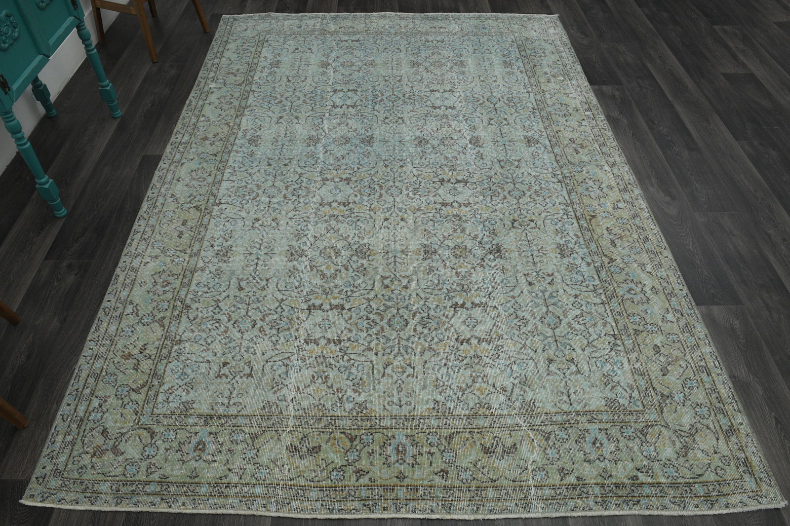6.9x9.8 ft, VINTAGE Rug, TURKISH: Title: 6.9x9.8 ft, VINTAGE Rug, TURKISH Description: This Turkish one-of-a-kind Vintage Turkish Rug is hand-knotted and handwoven by the most skilled artisans who use pure wool, in muted, natural