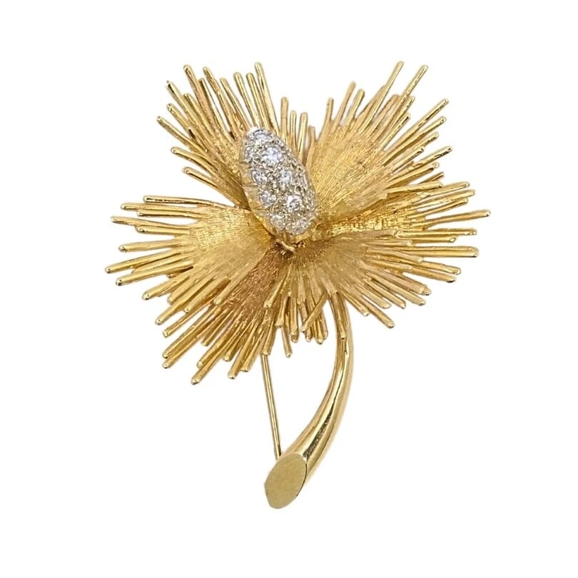 Vintage Flower Brooch 14k Gold Diamond: Title: Vintage Flower Brooch 14k Gold Diamond Description: Nadine Krakov Collection Fine Jewelry, Arts & Antiques 9454 Wilshire Blvd. Ste M20 Beverly Hills, CA 90212 ES ITO Product details: DESIGNER: