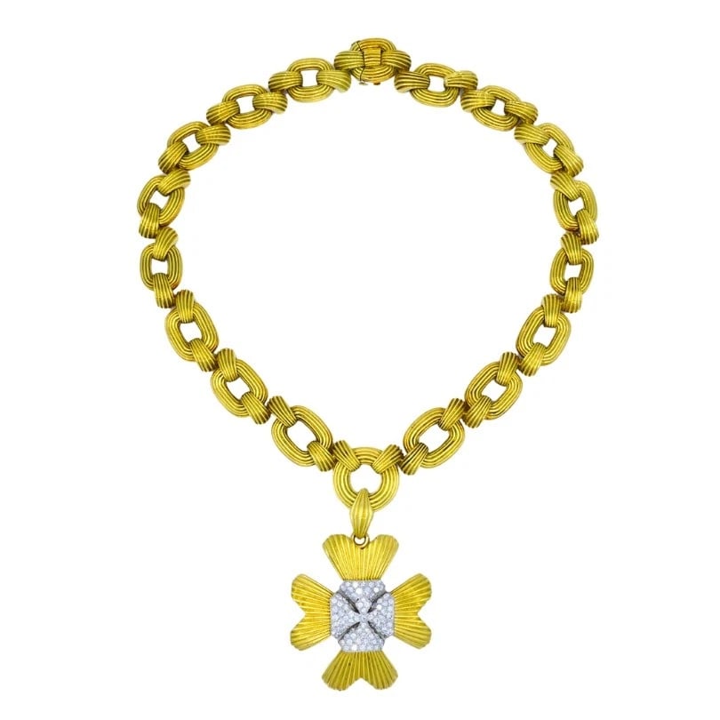 David Webb NECKLACE Sautoir Chain Oval Links 18k Gold Platinum Diamond Brooch: Title: David Webb NECKLACE Sautoir Chain Oval Links 18k Gold Platinum Diamond Brooch Description: Nadine Krakov Collection Fine Jewelry, Arts & Antiques 9454 Wilshire Blvd. Ste M20 Beverly Hills, CA