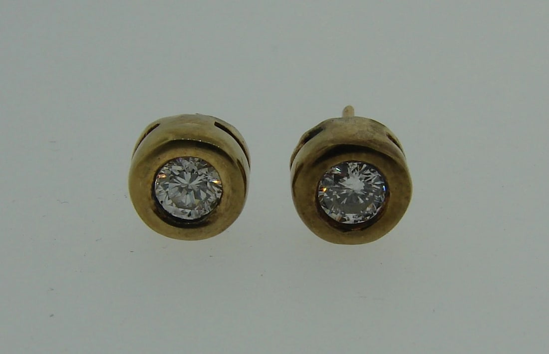 Chic ROUND DIAMOND YELLOW GOLD STUD EARRINGS STUDS Perfect Gift: Title: Chic ROUND DIAMOND YELLOW GOLD STUD EARRINGS STUDS Perfect Gift Description: Nadine Krakov Collection Fine Jewelry, Arts & Antiques 191 South Beverly Drive Beverly Hills, CA 90212 VK IOO 