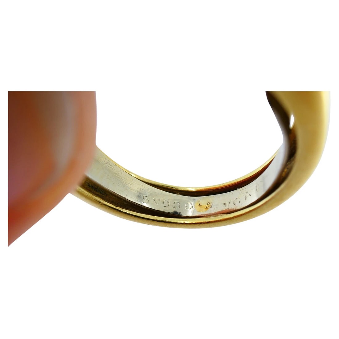 Van Cleef & Arpels Ring Coral Diamond 18k Gold - 10