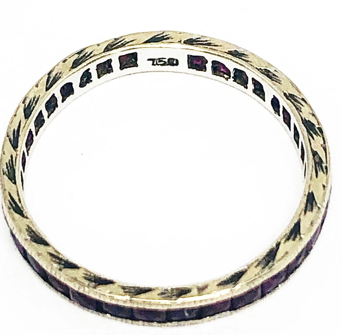 VINTAGE White Gold Ruby Band Ring CUTE - 7