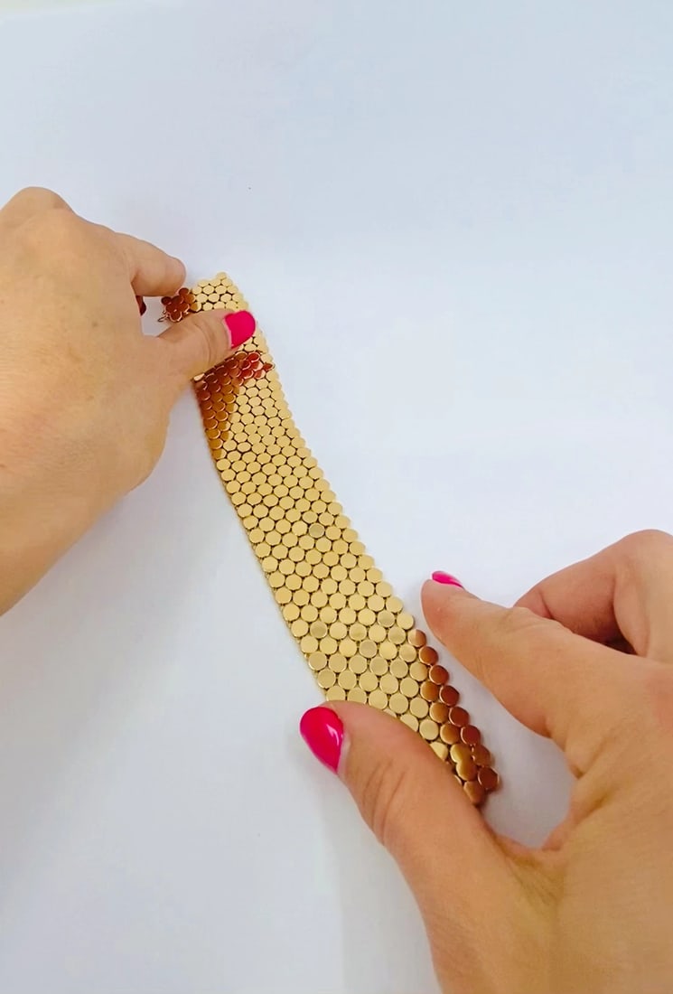 Vintage Van Cleef & Arpels Scale Pattern Bracelet 18k Gold - 2