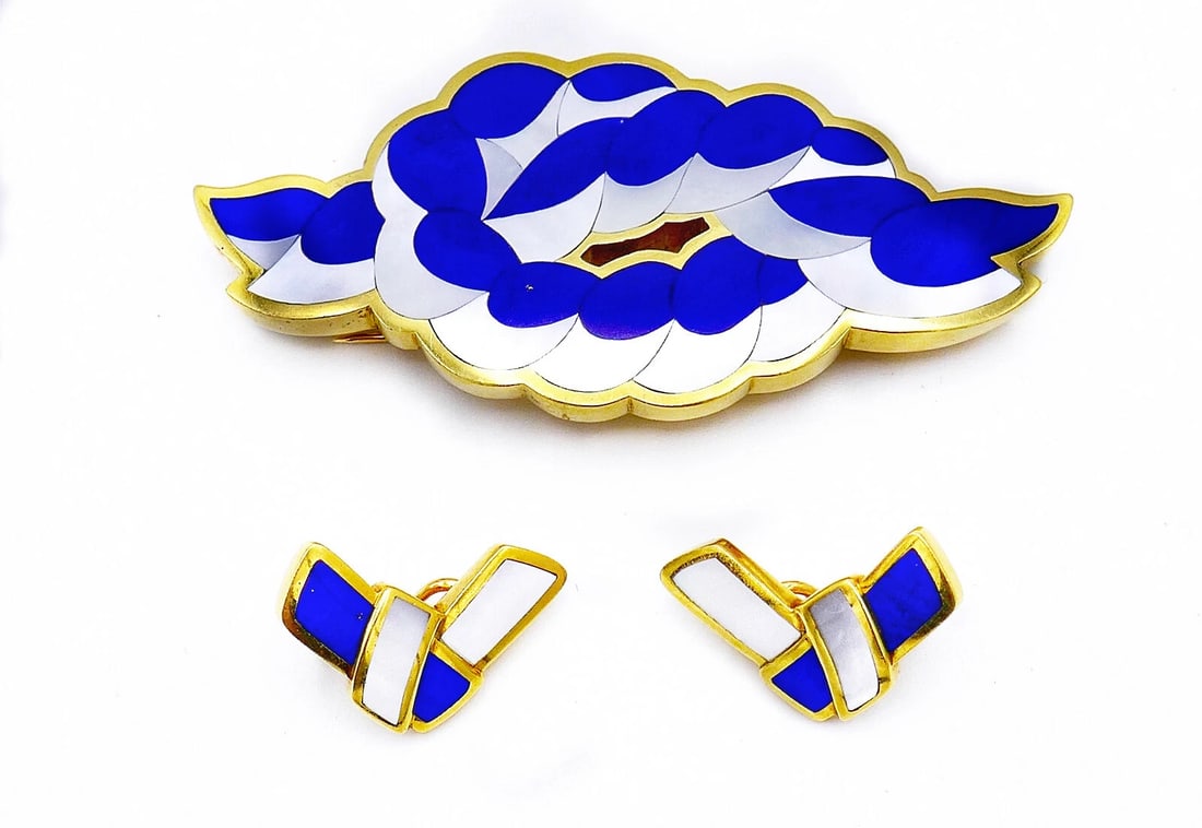 Angela Cummings for Tiffany & Co. Knotted Rope Set: Title: Angela Cummings for Tiffany & Co. Knotted Rope Set Description: Nadine Krakov Collection Fine Jewelry, Arts & Antiques 9454 Wilshire Blvd Beverly Hills, CA 90212 KG Vintage PATRICK KELLY Paris