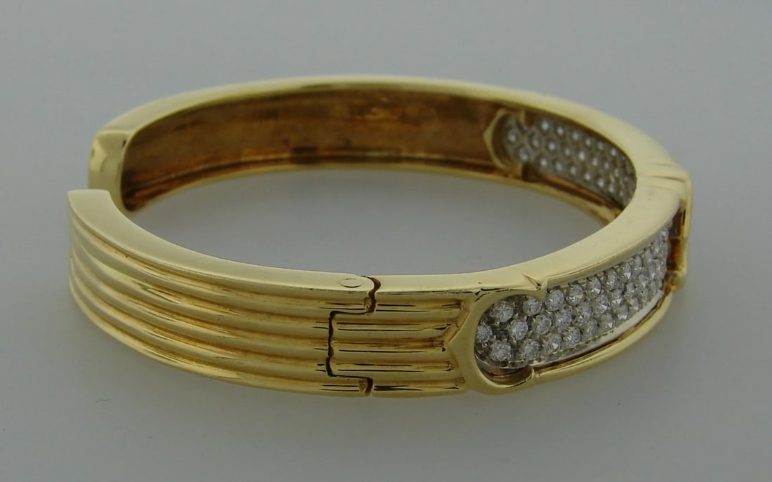 c.1980s CARTIER 2.34 cts DIAMOND YELLOW GOLD BANGLE BRACELET C de Cartier Signed - 6