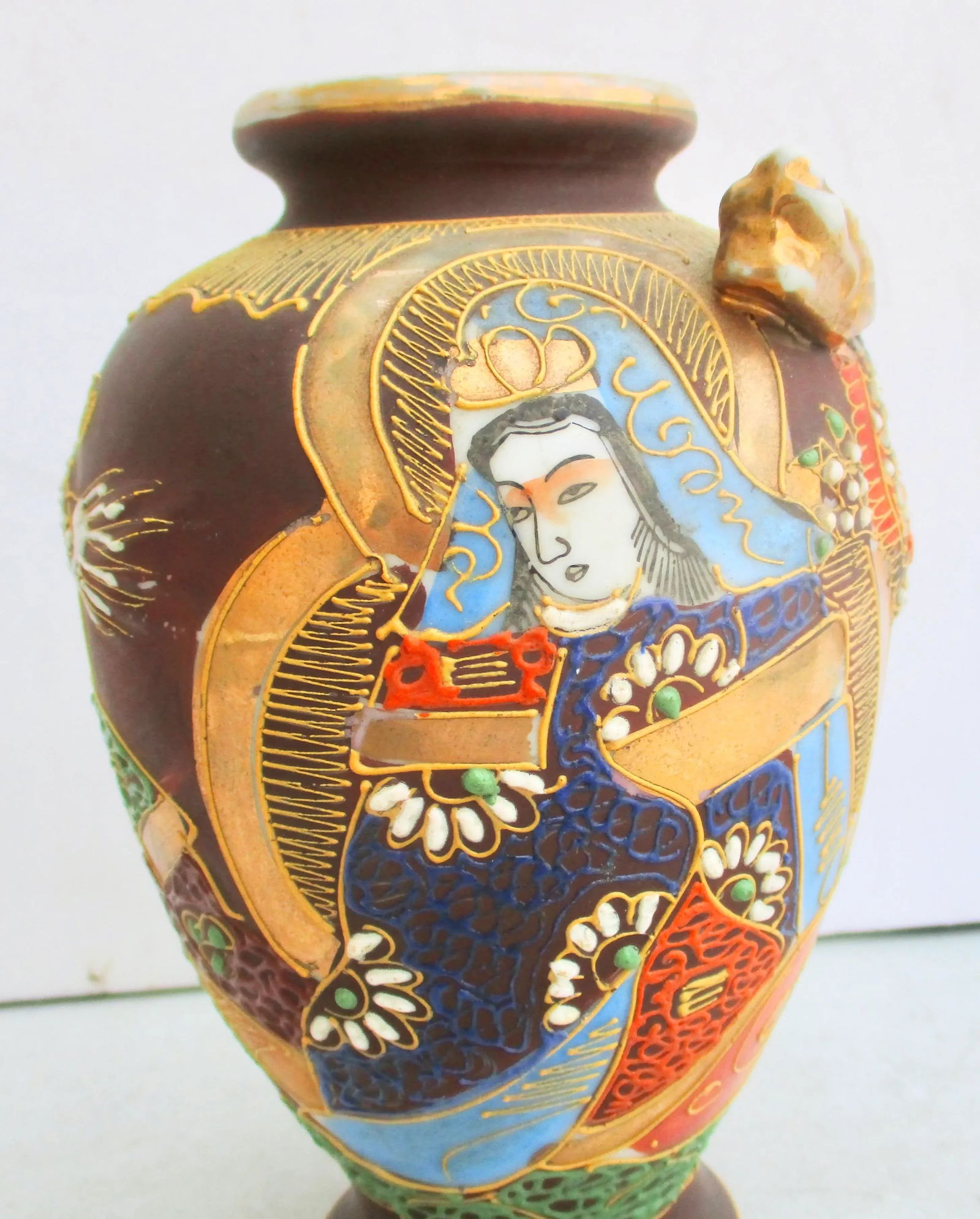 Satsuma Porcelain Vase Circa 1950s - 4