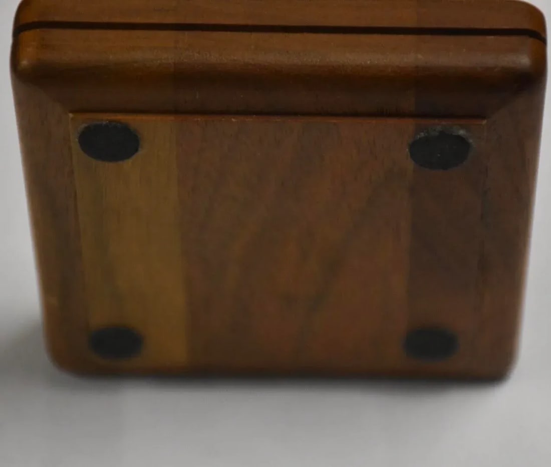 Walnut & Brass Feather Pen Holder - 4