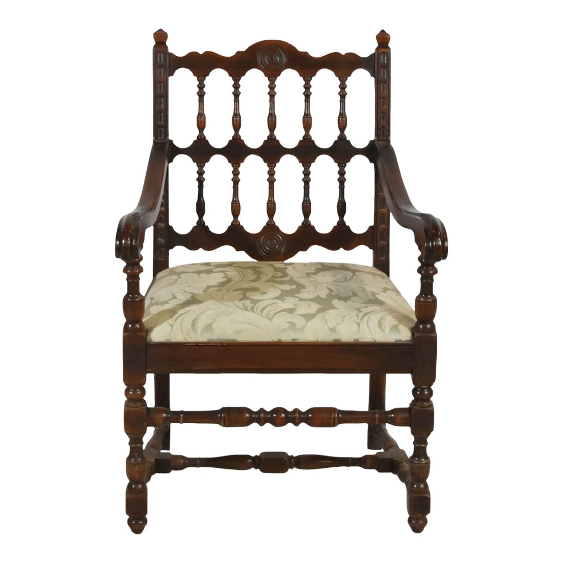 Kittinger Mahogany William and Mary Arm Chair Pilgrim Style Early American: Excellent kittinger william and mary style side chair made of solid mahogany with elaborate turnings on the rail back splat with shaped rail with circular carved center having flanking finials on