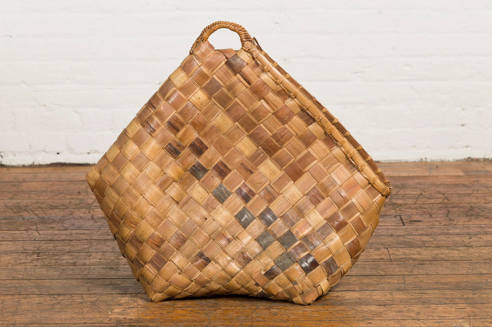 Antique Rustic Hand Woven Karagumoy Filipino Two Toned Grain Basket - 4