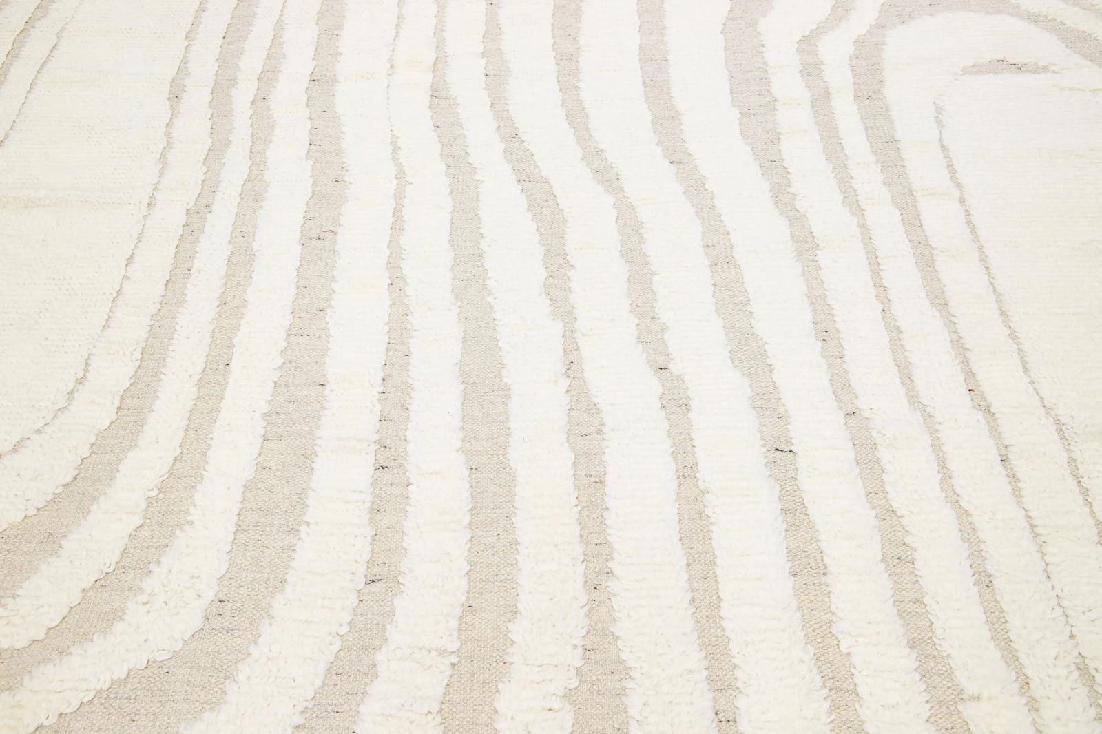 2020s Contemporary Moroccan Style Wool Rug in Ivory With Abstract Design - 4