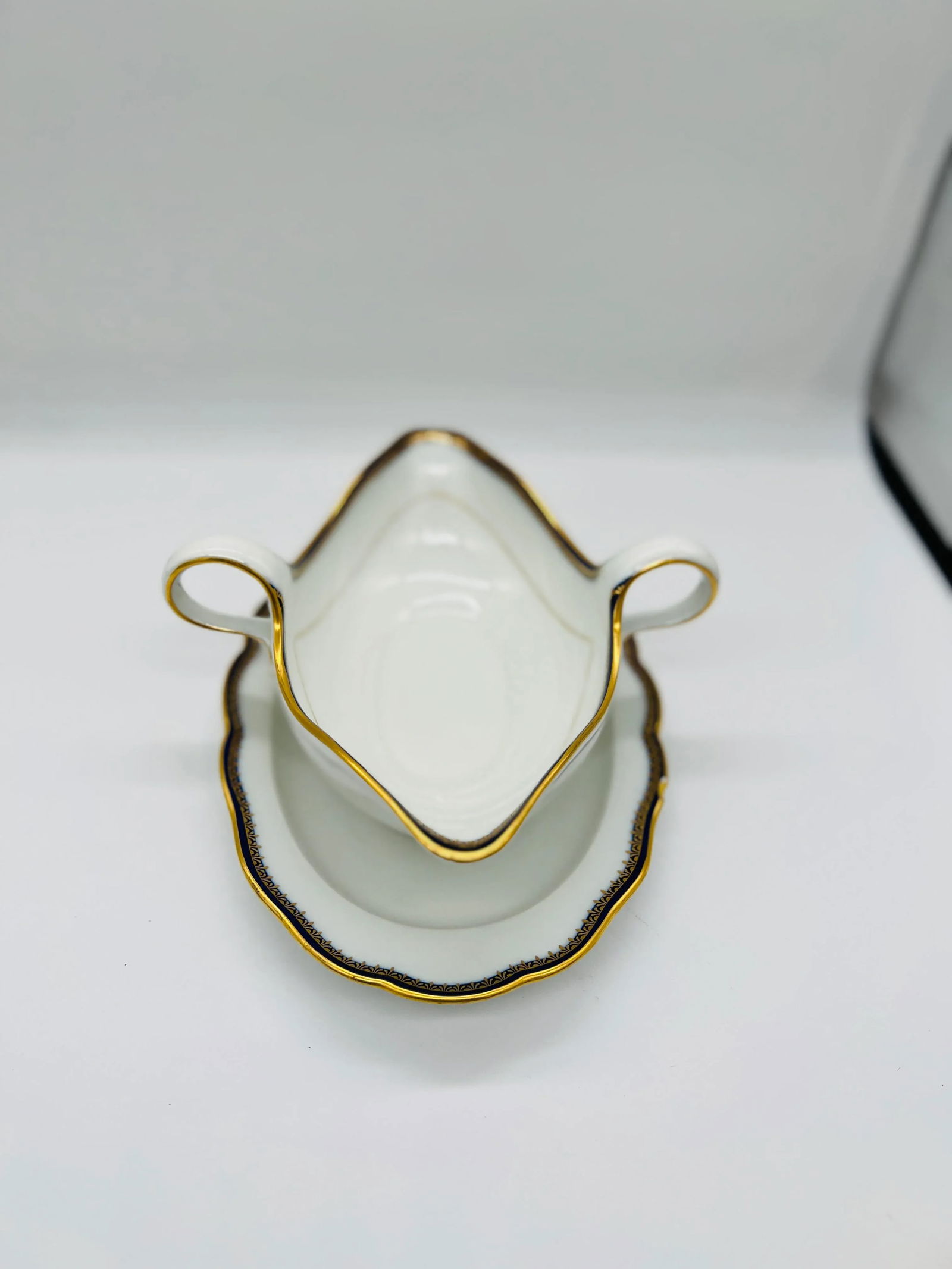 Meissen Porcelain Cobalt & Gold Rim Decorated Sauce Boat - 3