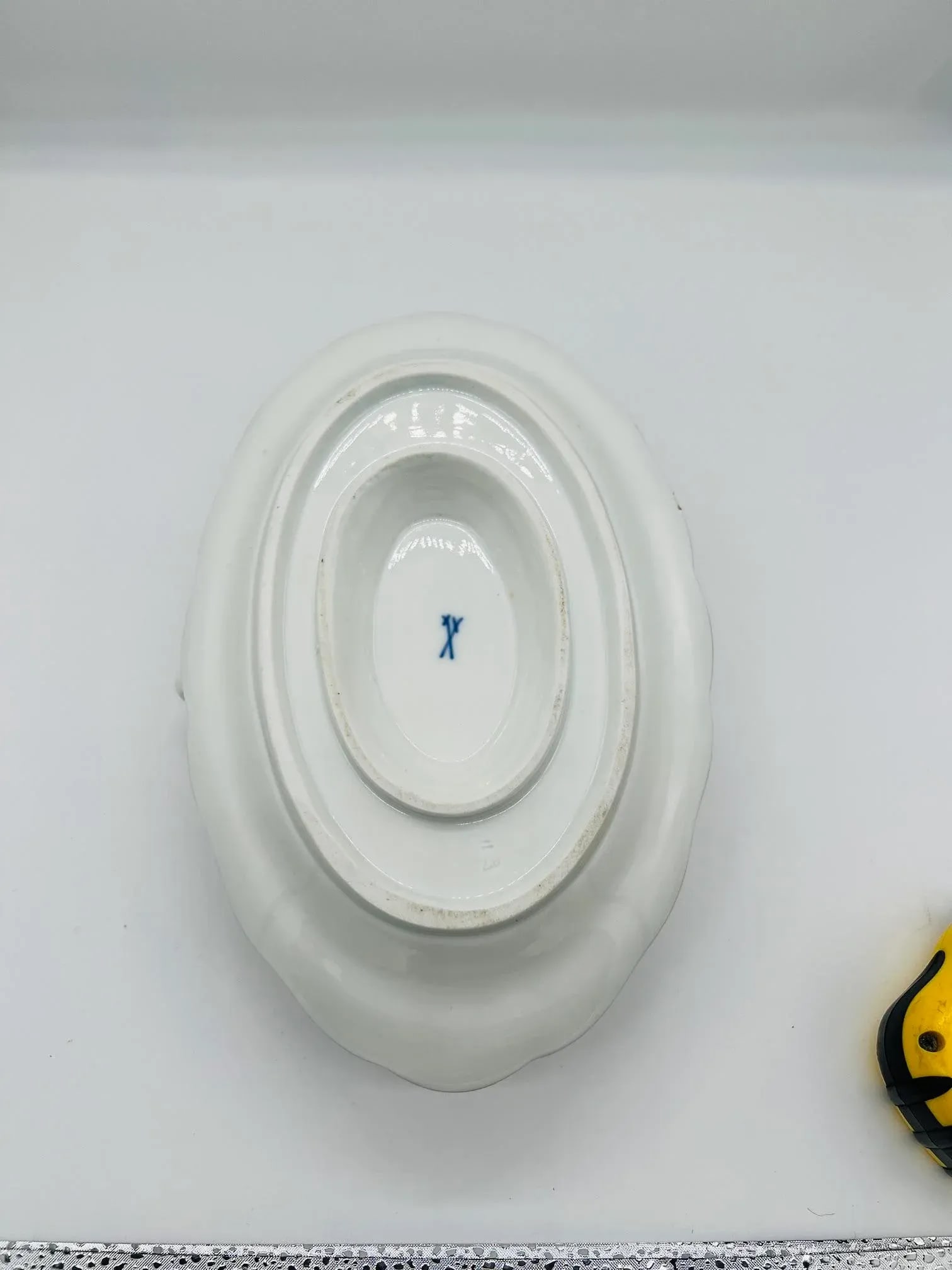 Meissen Porcelain Cobalt & Gold Rim Decorated Sauce Boat - 7