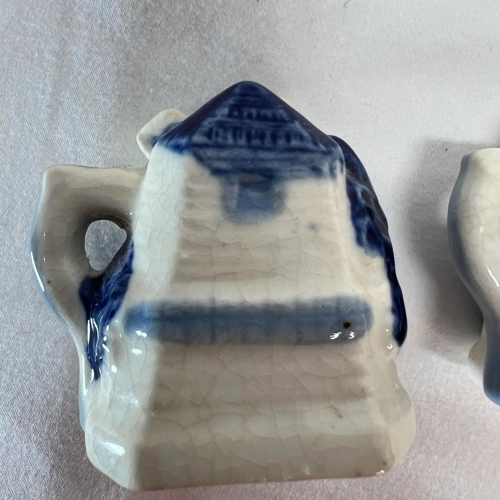 Occupied Japan Blue and White Windmill Salt and Pepper Shakers - a Pair - 6